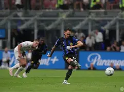 爱游戏平台-佛罗伦萨主场不敌帕尔马，遭遇失利 